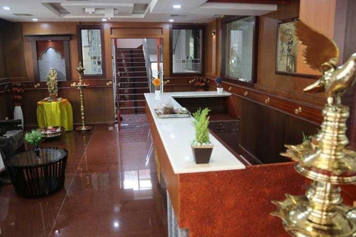 Devanganam Residency Hotell Guruvāyūr Exteriör bild